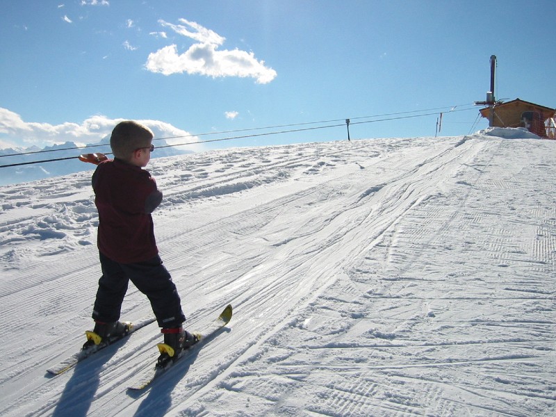 czy narciarstwo to sport wysokiego ryzyka – bezpieczeństwo dzieci